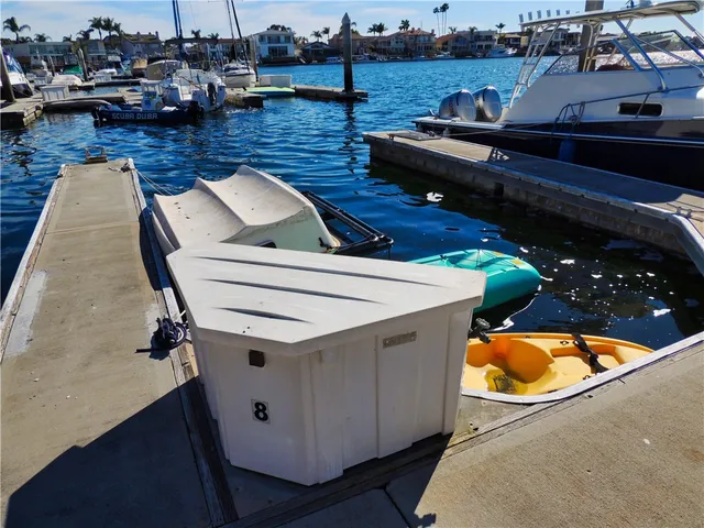 $1,495,000 | 16548 Harbour Lane, Huntington Beach, CA 92649