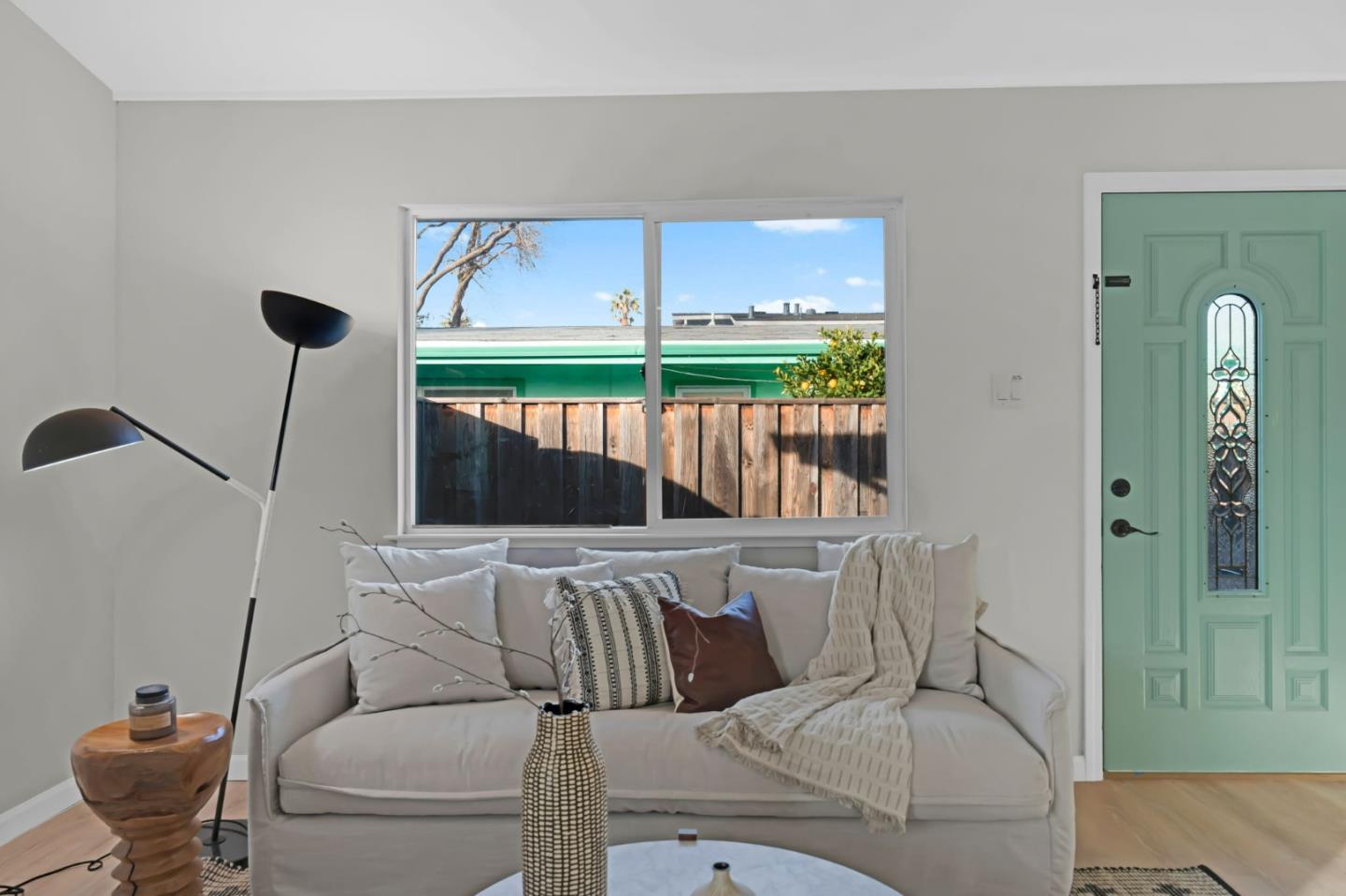 1775 Ravizza Avenue Santa Clara, CA 95051 - Photo 5 of 41 a living room with furniture