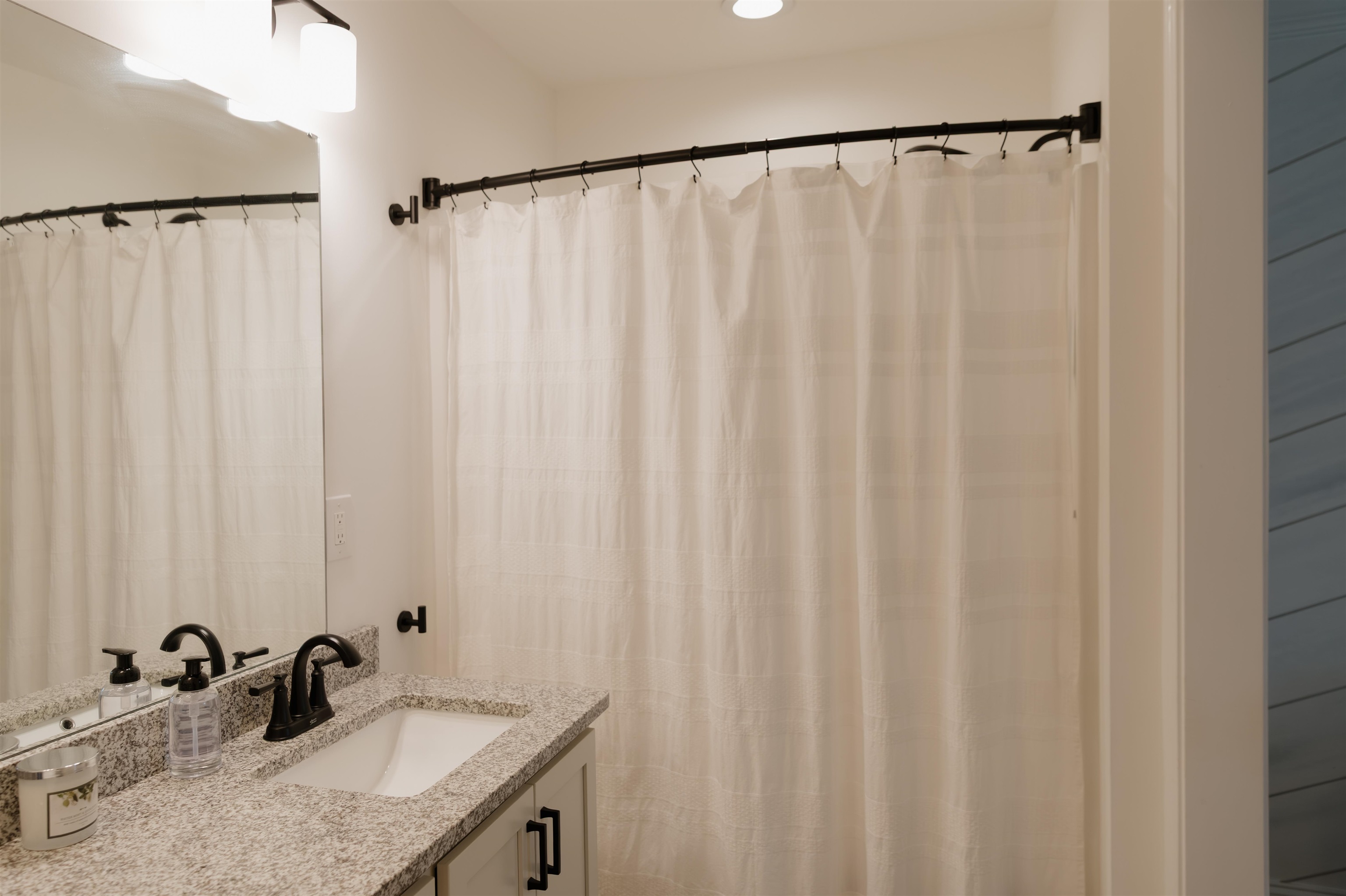 653 North Shamrock Avenue Landrum, SC 29356 - Photo 20 of 36