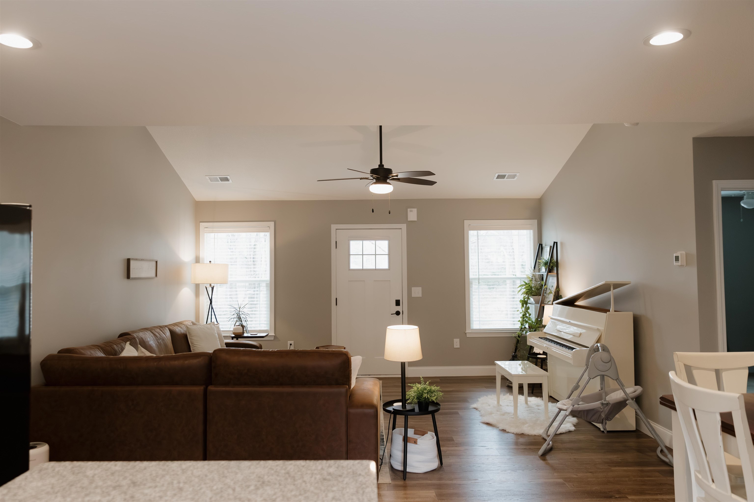 653 North Shamrock Avenue Landrum, SC 29356 - Photo 4 of 36