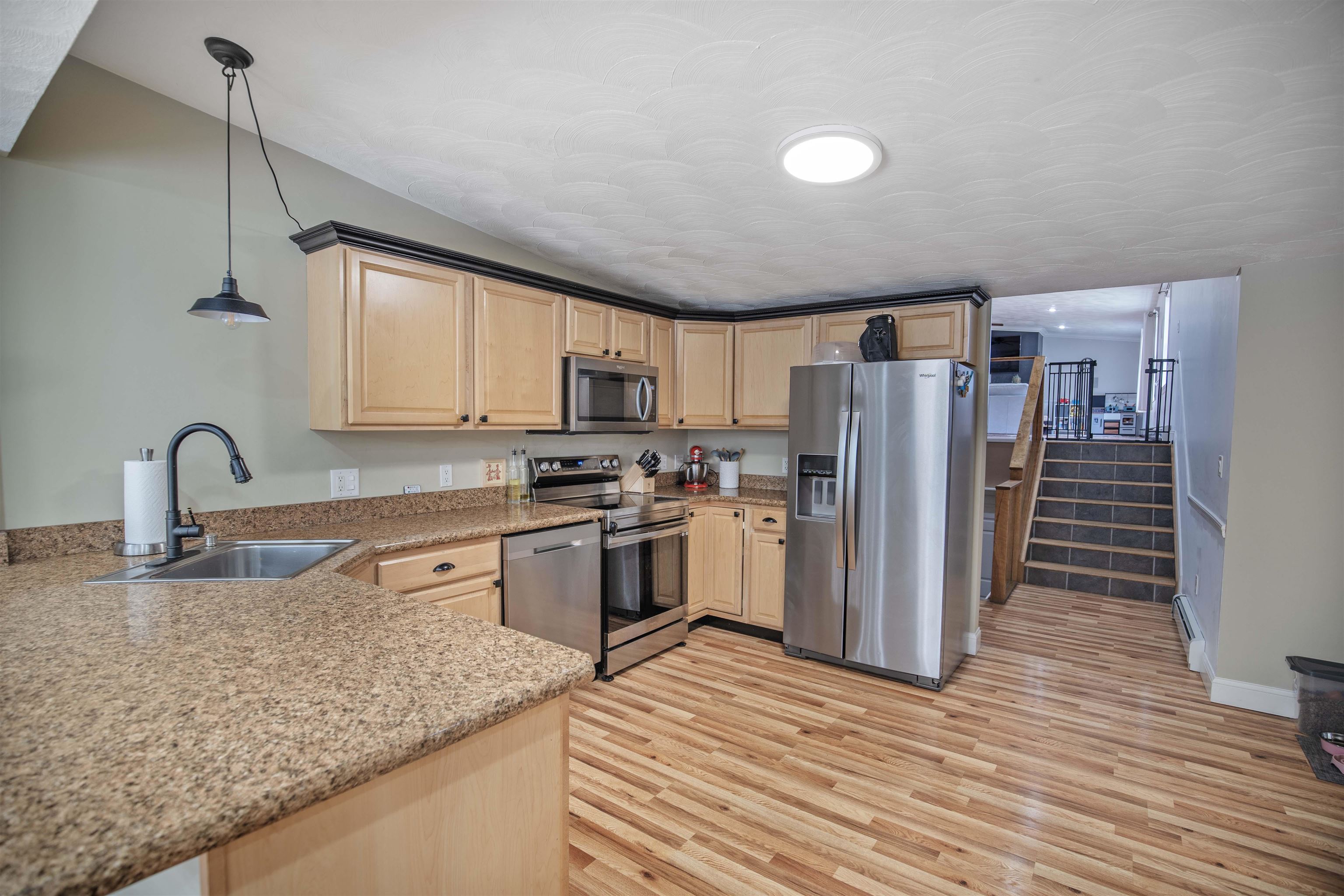 53 Mast Road Epping, NH 03042 - Photo 14 of 38