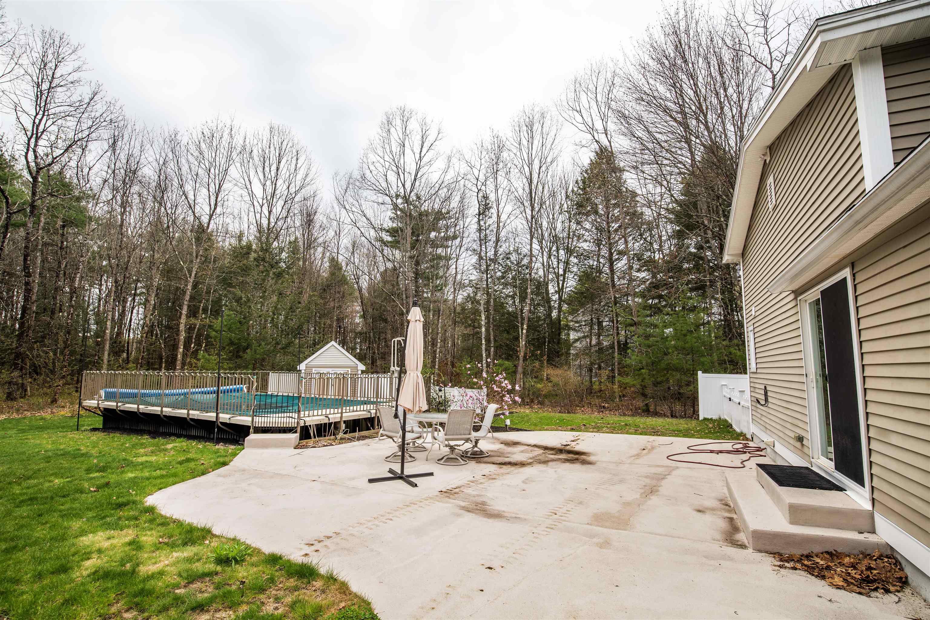 53 Mast Road Epping, NH 03042 - Photo 34 of 38