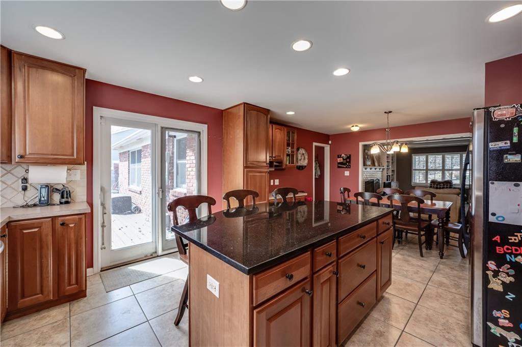 8919 Rexford Road Indianapolis, IN 46260 - Photo 14 of 34 Gallery Image 14