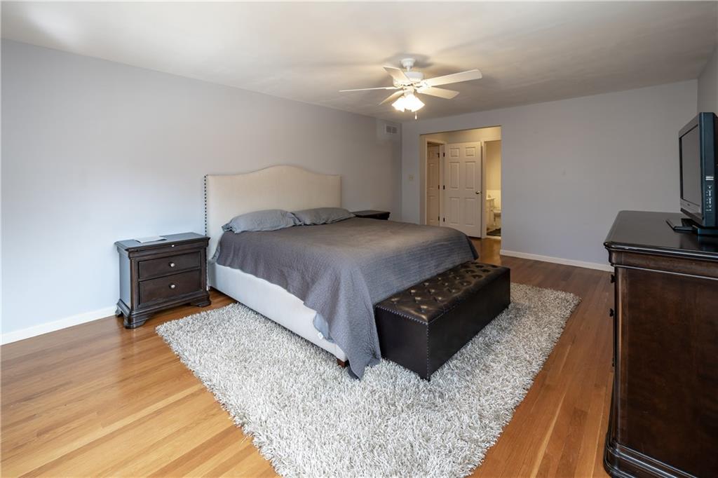 8919 Rexford Road Indianapolis, IN 46260 - Photo 24 of 34 Gallery Image 24