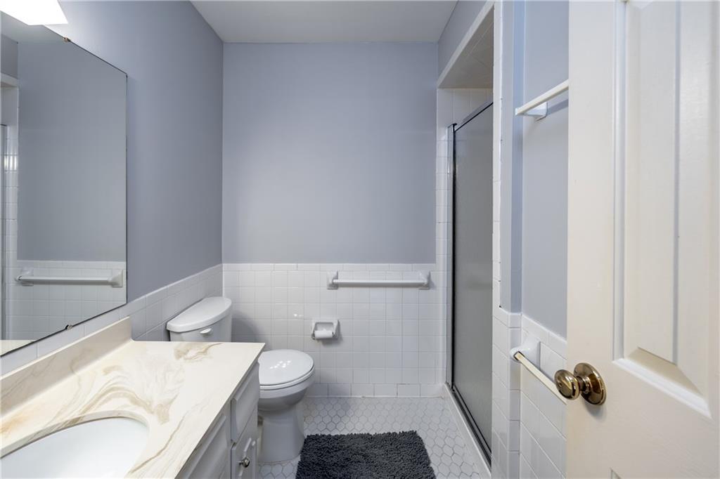 8919 Rexford Road Indianapolis, IN 46260 - Photo 29 of 34 Gallery Image 29
