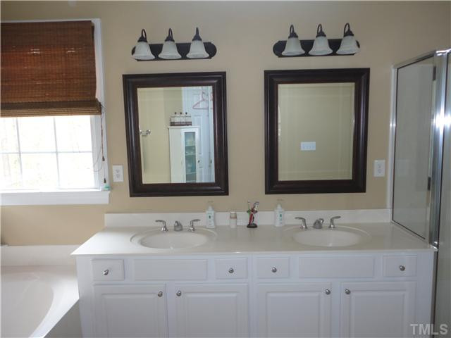 5000 Perception Lane Raleigh, NC 27613 - Photo 13 of 25 Master Bath/Spa
