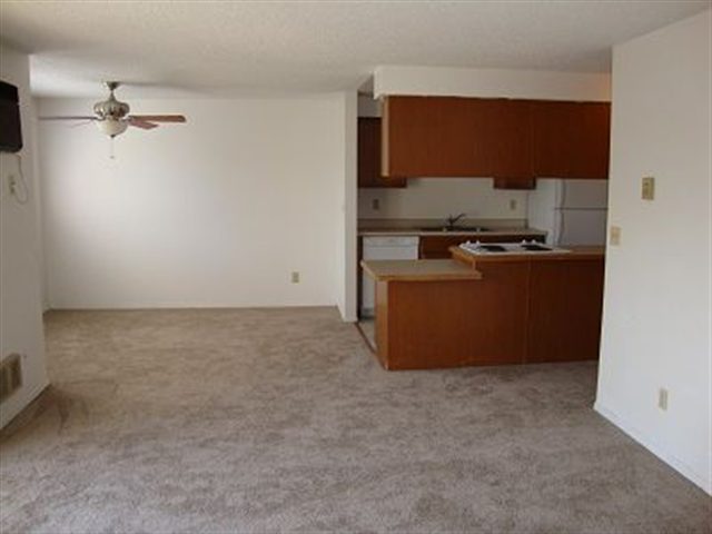 3015 South Clinton Road Spokane Valley, WA 99216 - Photo 4 of 9 Gallery Image 4