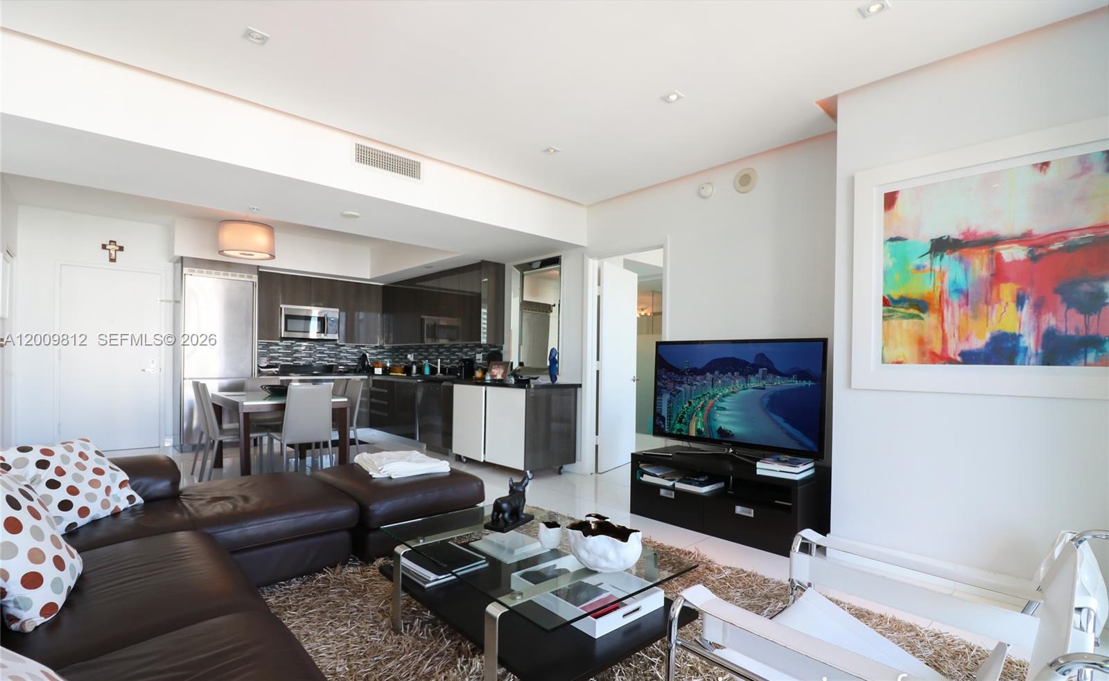 92 Southwest 3rd Street, Unit 3211 Miami, FL 33130 - Photo 12 of 16