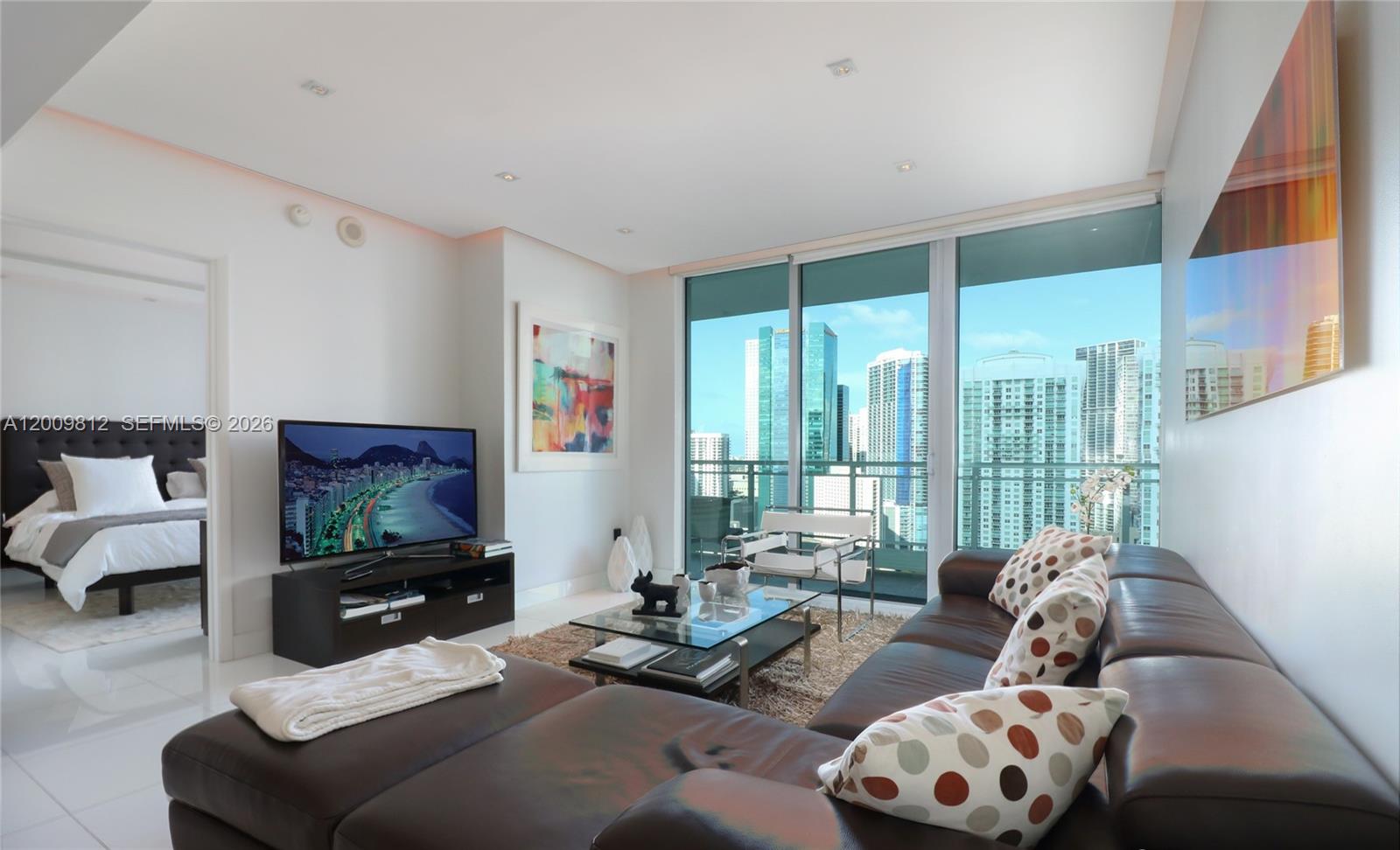 92 Southwest 3rd Street, Unit 3211 Miami, FL 33130 - Photo 14 of 16