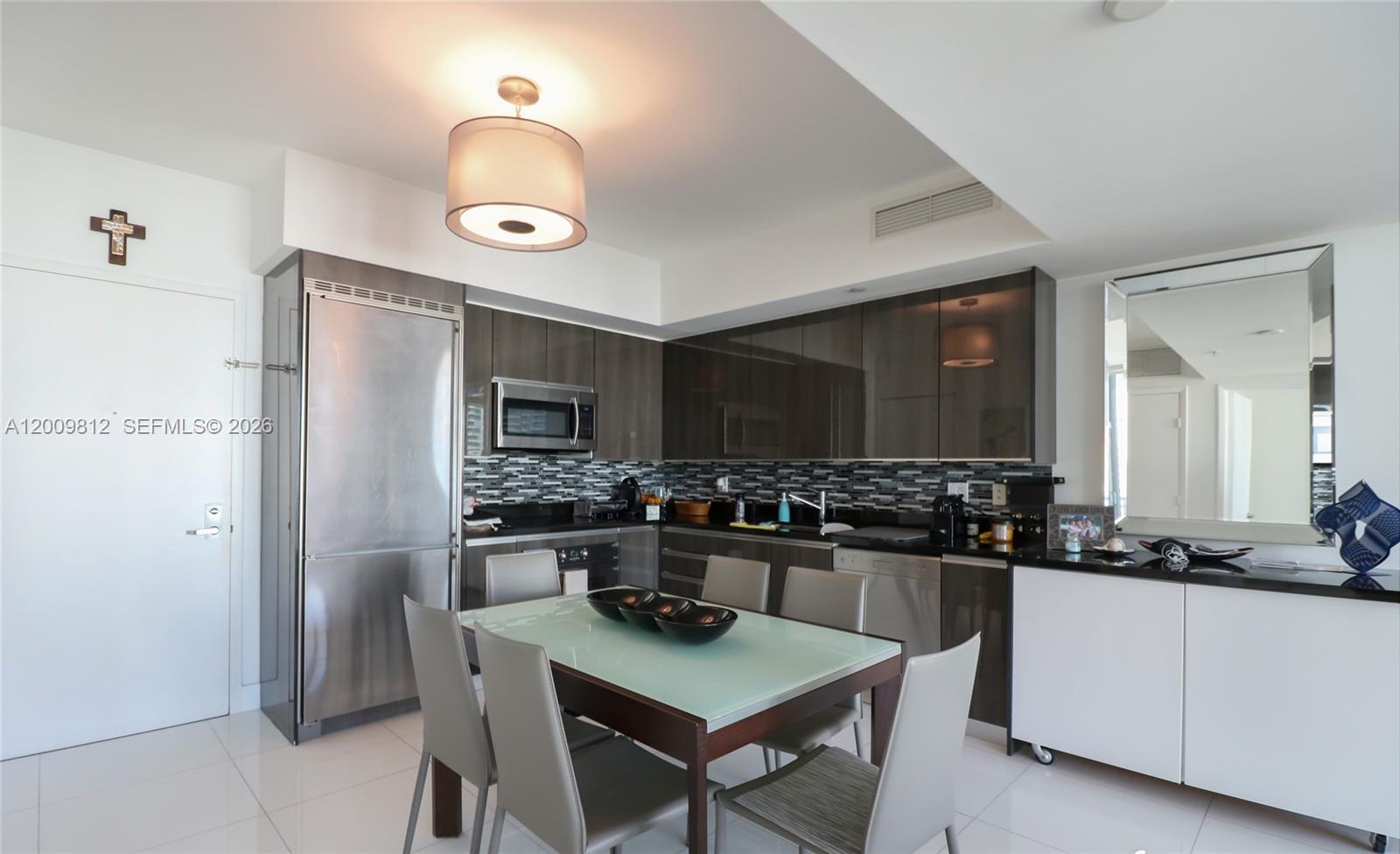 92 Southwest 3rd Street, Unit 3211 Miami, FL 33130 - Photo 15 of 16