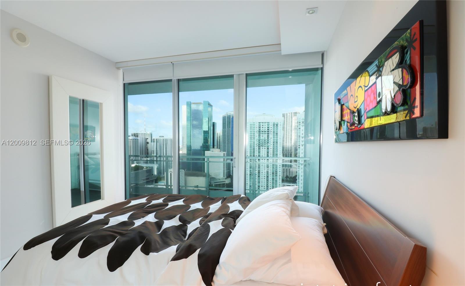 92 Southwest 3rd Street, Unit 3211 Miami, FL 33130 - Photo 6 of 16