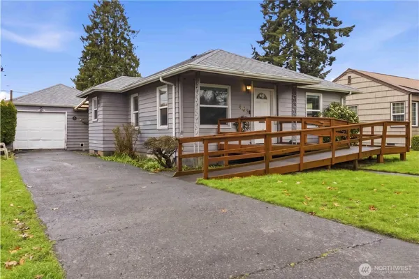$289,900 | 463 26th Avenue, Longview, WA 98632