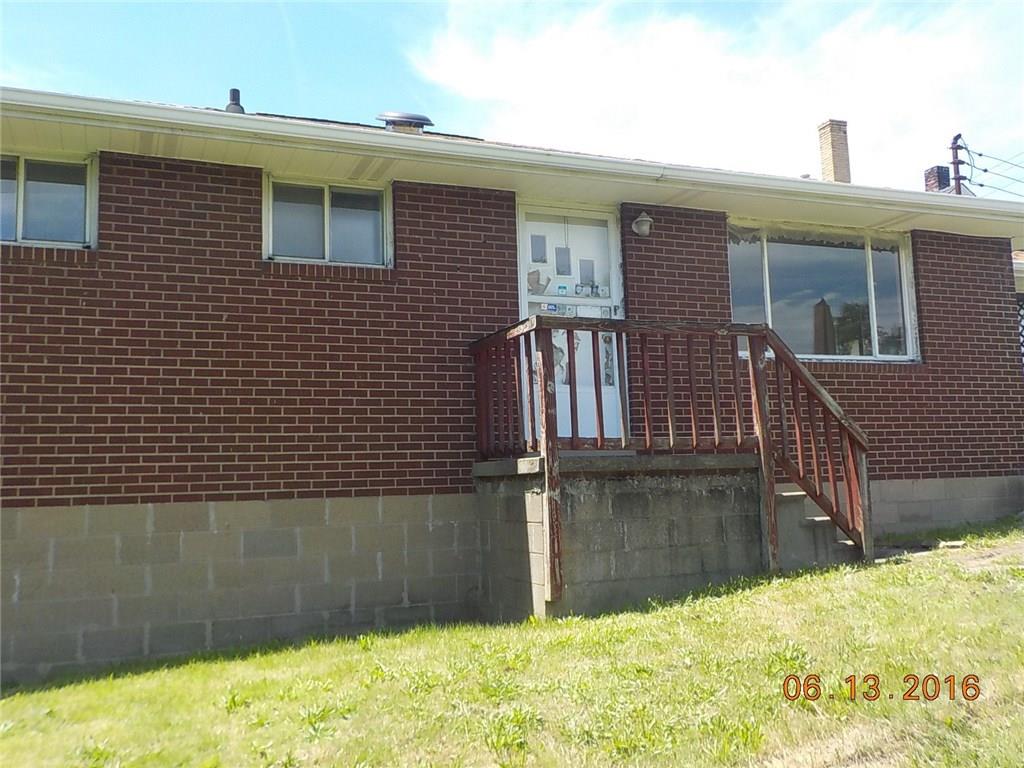 531 Pinney Street Rochester, PA 15074 - Photo 3 of 14