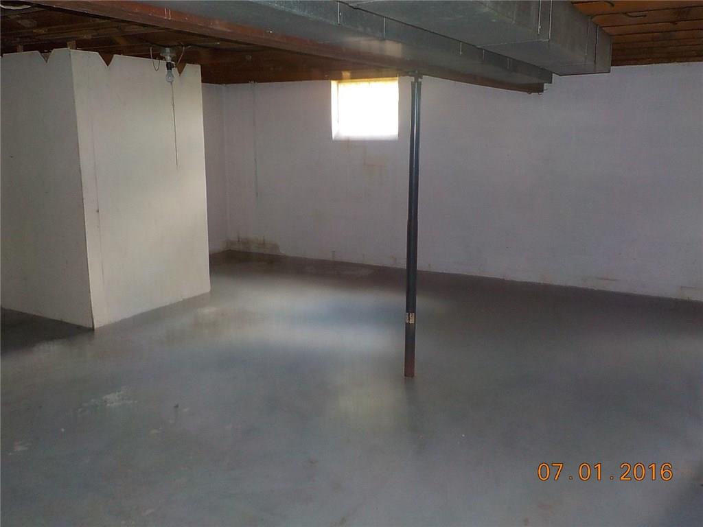 531 Pinney Street Rochester, PA 15074 - Photo 10 of 14