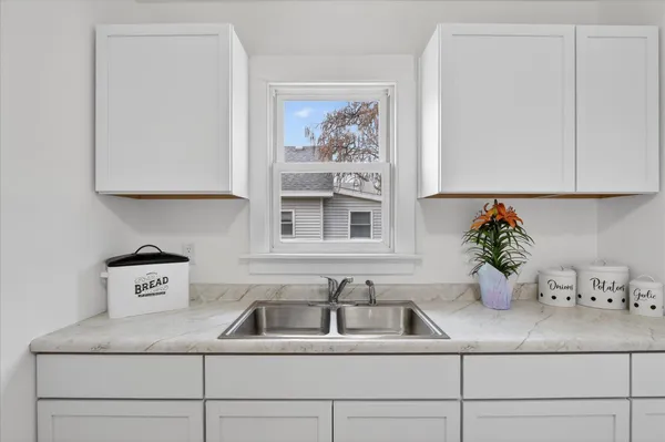 $175,000 | 1423 Hull Avenue, Beloit, WI 53511
