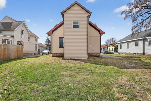 $175,000 | 1423 Hull Avenue, Beloit, WI 53511