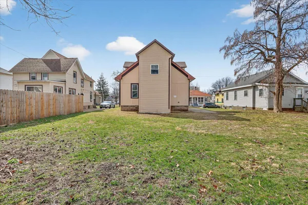 $175,000 | 1423 Hull Avenue, Beloit, WI 53511