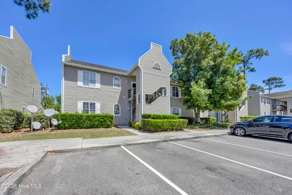 $199,000 | 733 Bragg Drive, Unit F, Wilmington, NC 28412