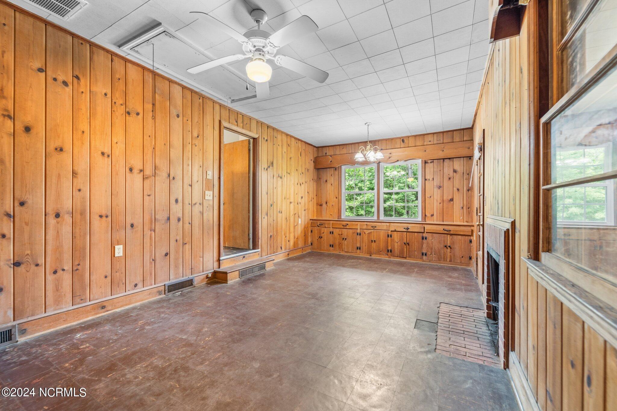 240 Midland Road Southern Pines, NC 28387 - Photo 24 of 41 21-web-or-mls-DSC02292