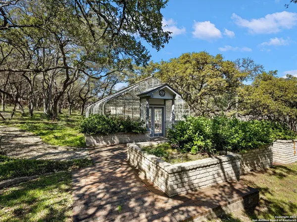 $2,995,000 | 7 Lazy Hollow Street, San Antonio, TX 78230