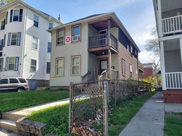$150,000 | 63 Charlotte Street, Worcester, MA 01610