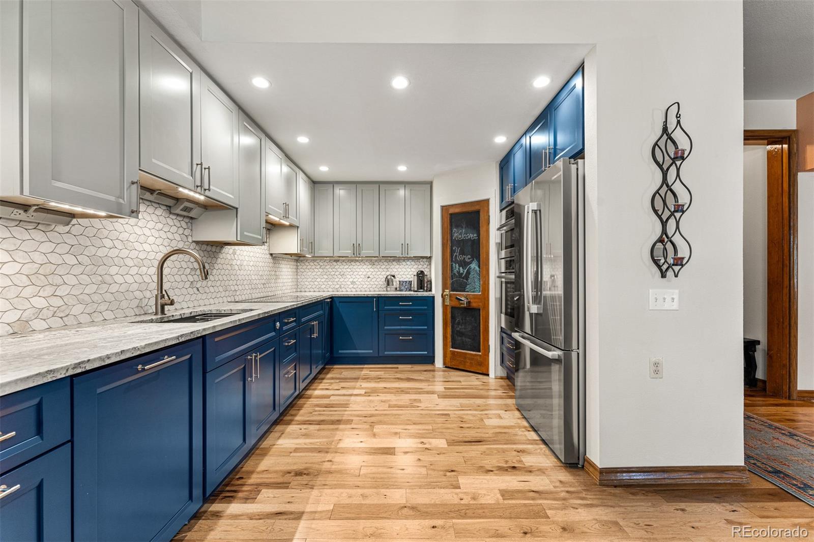 869 Hill And Dale Road, Unit B Golden, CO 80401 - Photo 8 of 39