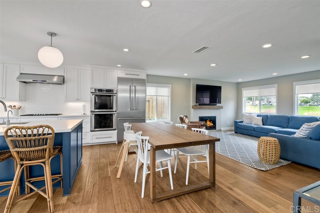 357 Willowspring Drive North Encinitas, CA 92024 - Photo 10 of 25