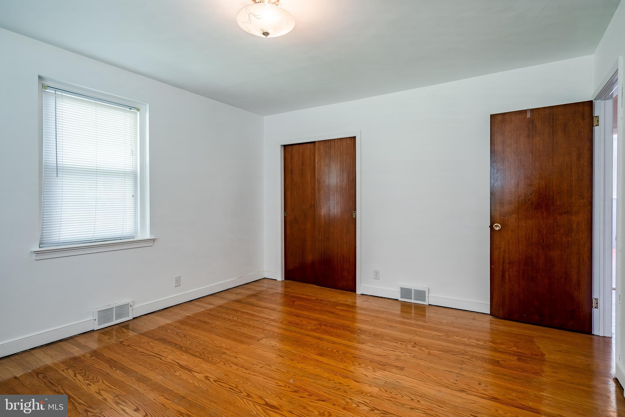 605 Croyden Road Cheltenham, PA 19012 - Photo 8 of 33