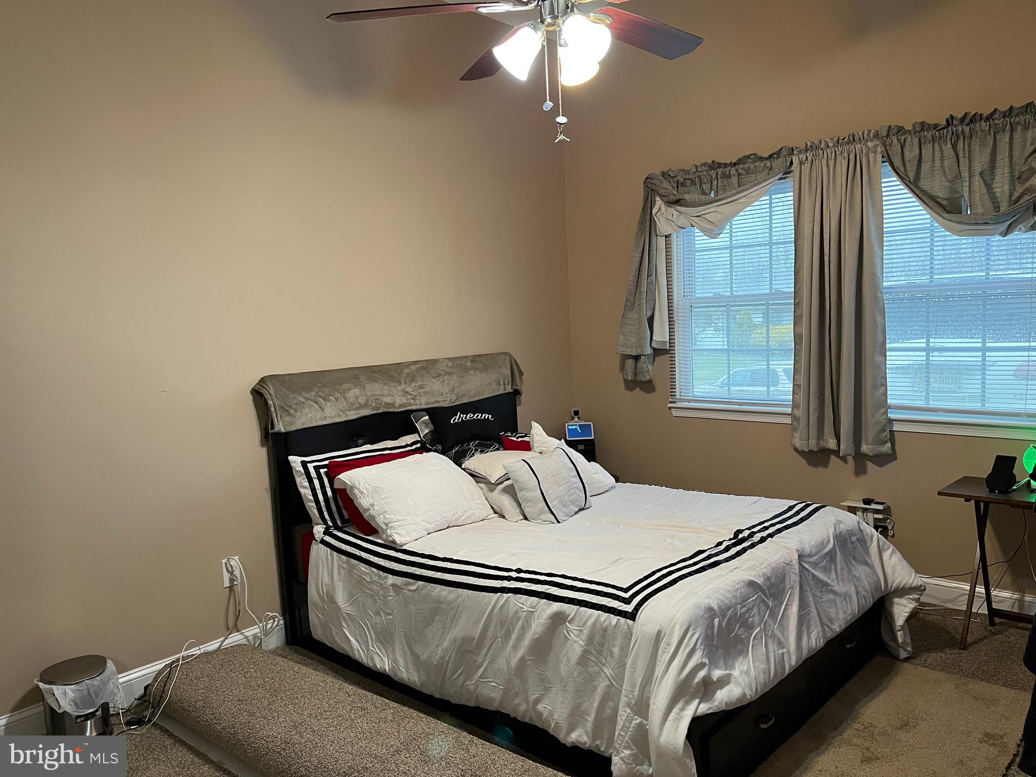 64 Indian Park Road Levittown, PA 19057 - Photo 25 of 34 Private main bedroom