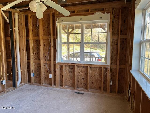 742 Black Sheep Hollow Road Eidson, TN 37731 - Photo 13 of 21 IMG_2864