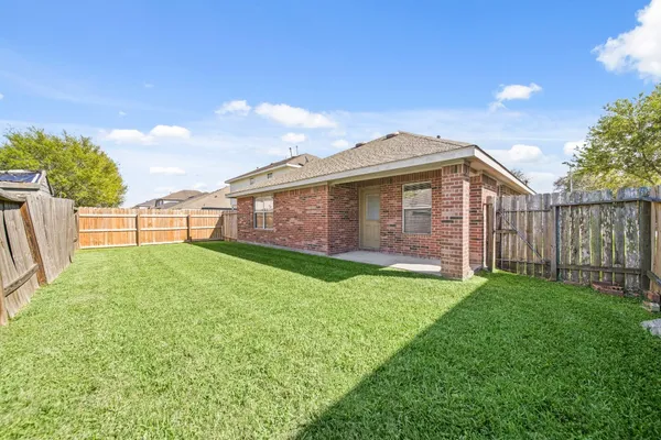 $1,950 | 2134 Vermillion Oak Street, Fresno, TX 77545