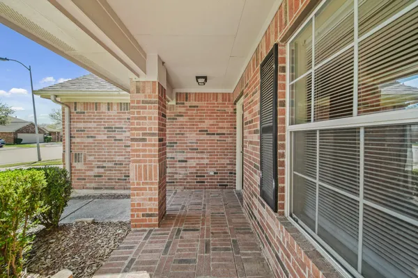 $1,950 | 2134 Vermillion Oak Street, Fresno, TX 77545