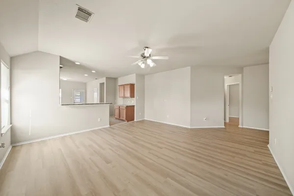 $1,950 | 2134 Vermillion Oak Street, Fresno, TX 77545