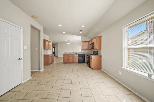 $1,950 | 2134 Vermillion Oak Street, Fresno, TX 77545