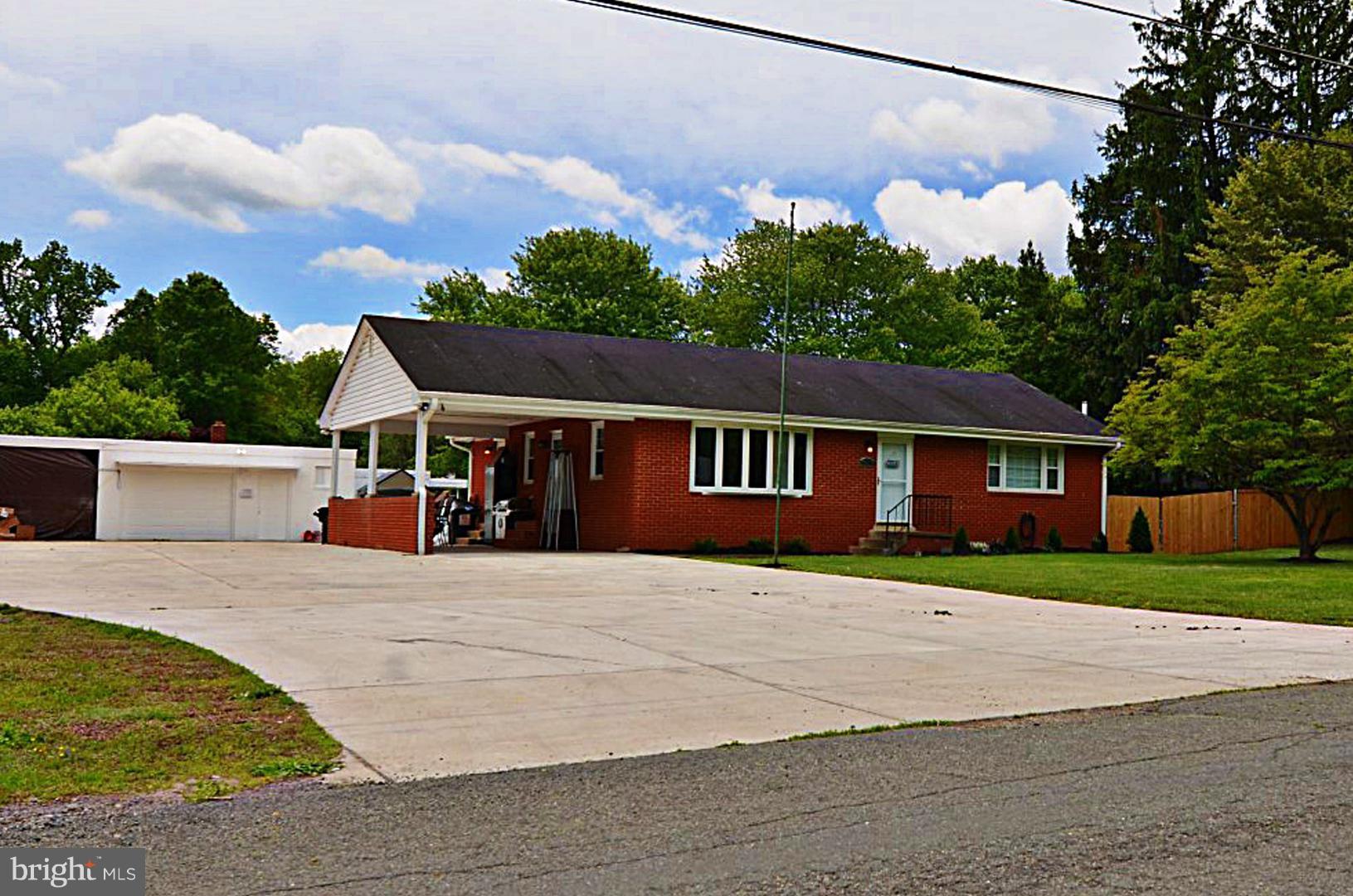 7913 Rugby Road Manassas, VA 20111 - Photo 1 of 19 Exterior (Front)