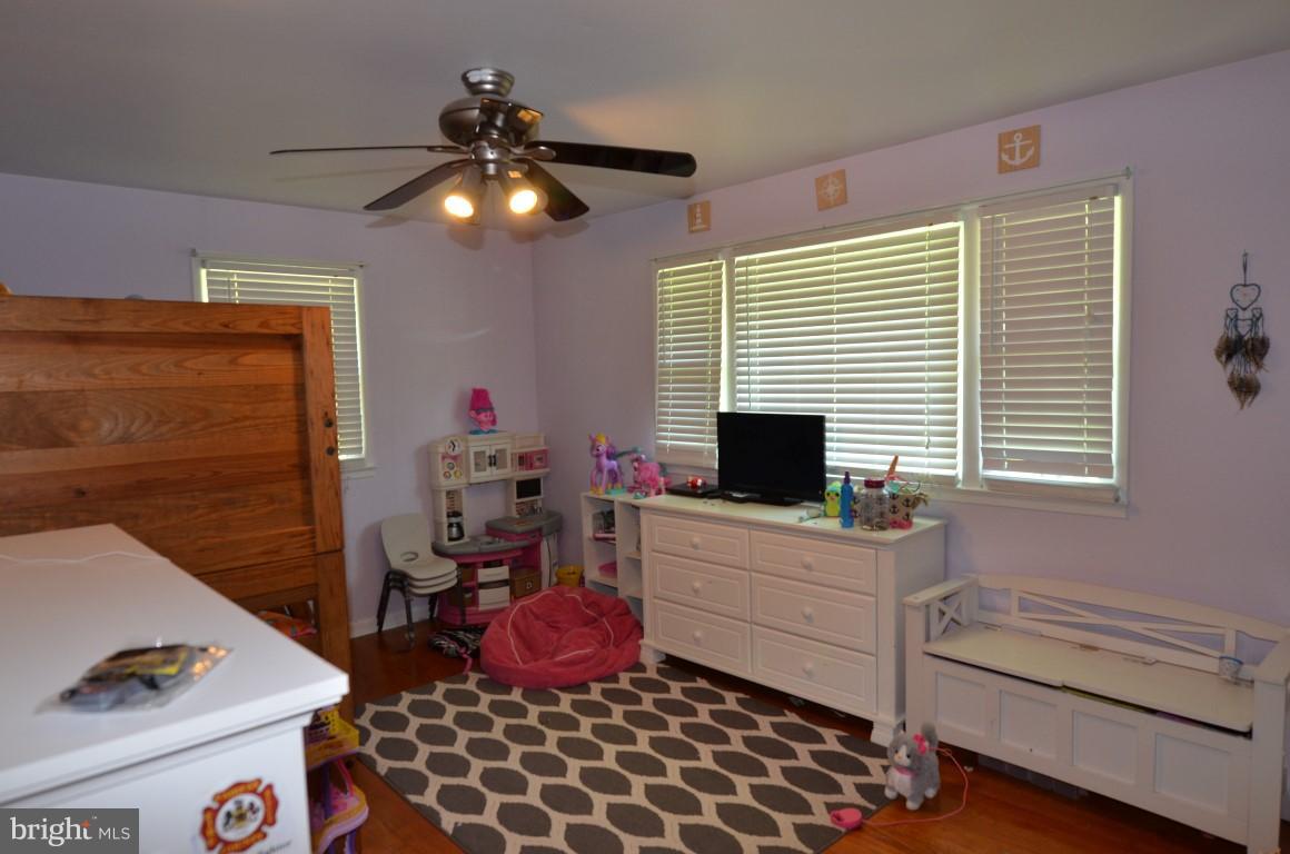 7913 Rugby Road Manassas, VA 20111 - Photo 10 of 19 Bedroom