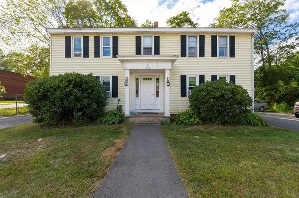 $850,000 | 1222 Mammoth Road, Dracut, MA 01826