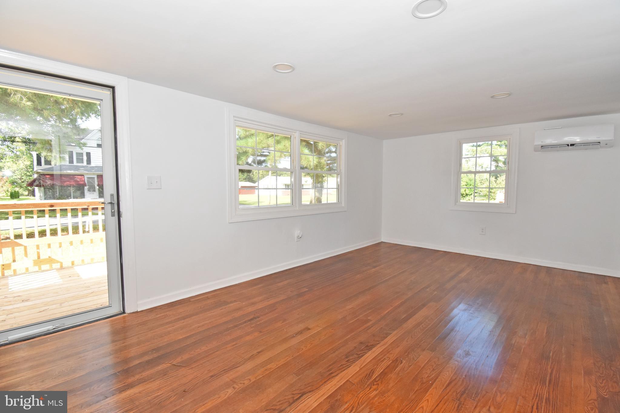 26523 Mariners Road Crisfield, MD 21817 - Photo 4 of 33