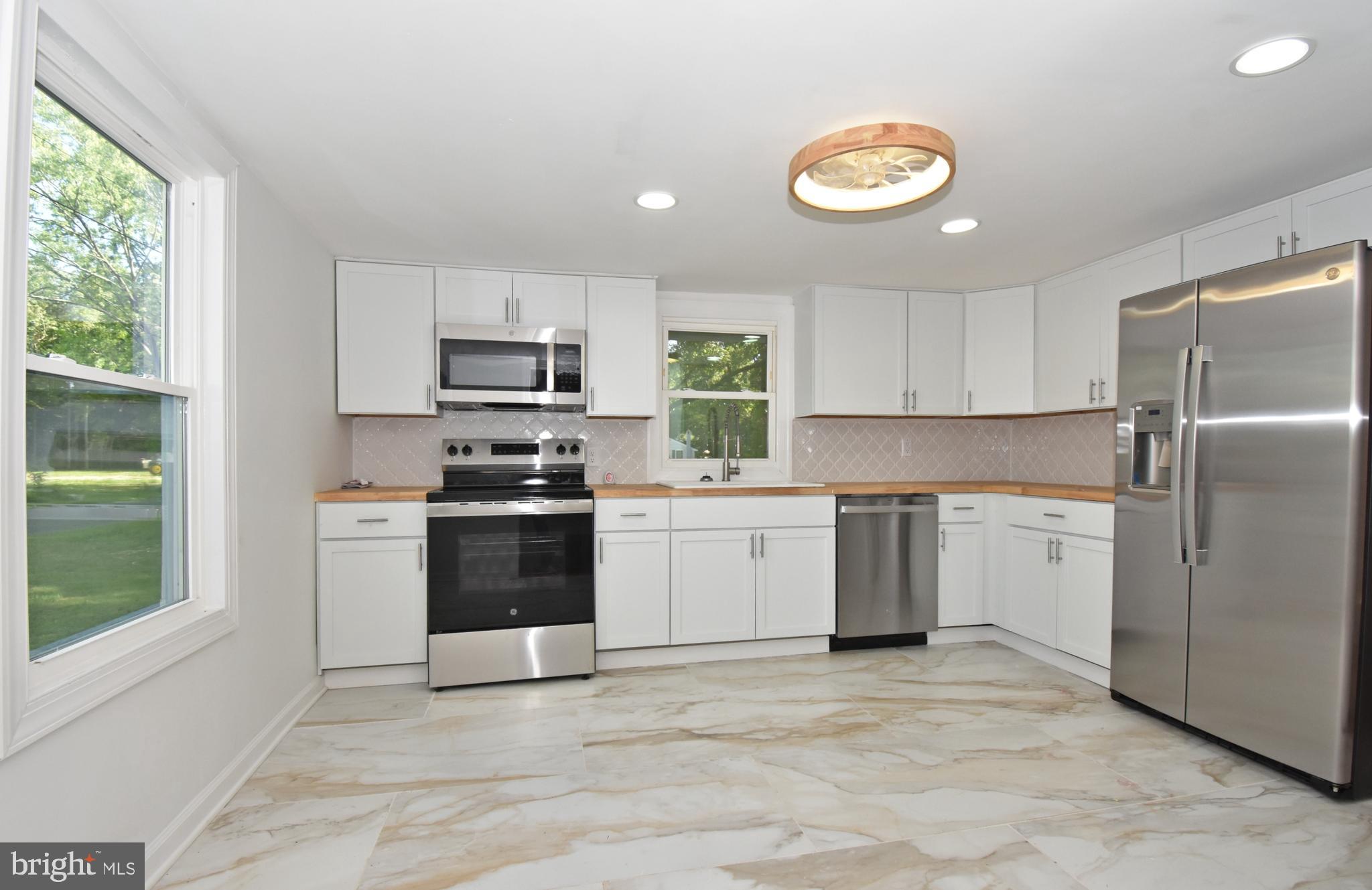 26523 Mariners Road Crisfield, MD 21817 - Photo 6 of 33