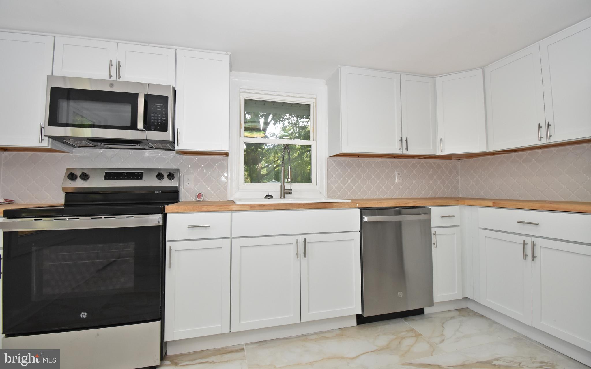 26523 Mariners Road Crisfield, MD 21817 - Photo 8 of 33