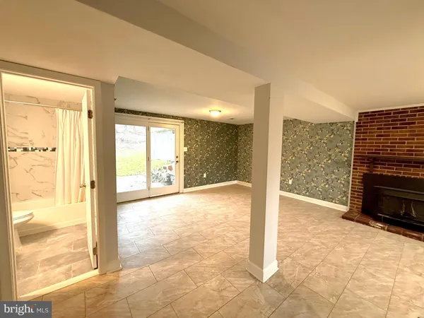 $3,000 | 4959 Linsey Court, Woodbridge, VA 22193