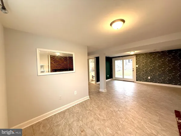 $3,000 | 4959 Linsey Court, Woodbridge, VA 22193