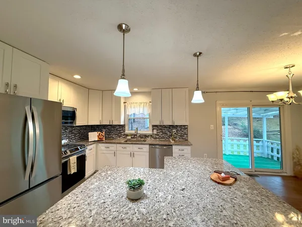 $3,000 | 4959 Linsey Court, Woodbridge, VA 22193