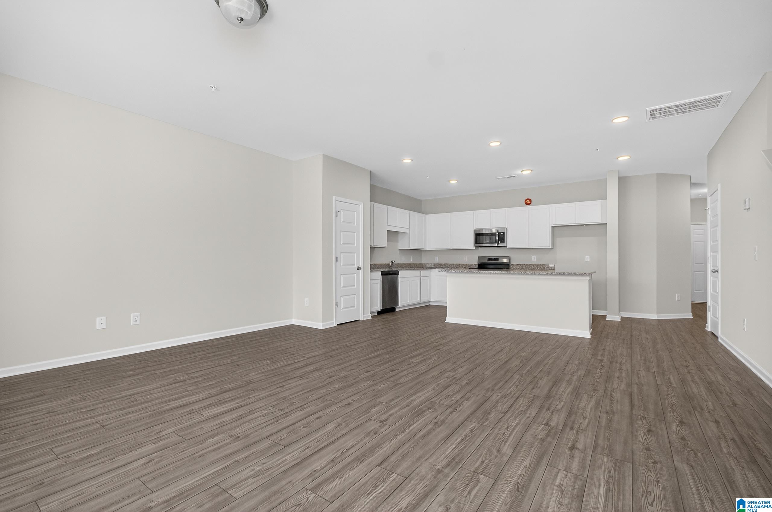 4557 Village Springs Square, Unit 3 Fultondale, AL 35068 - Photo 14 of 37