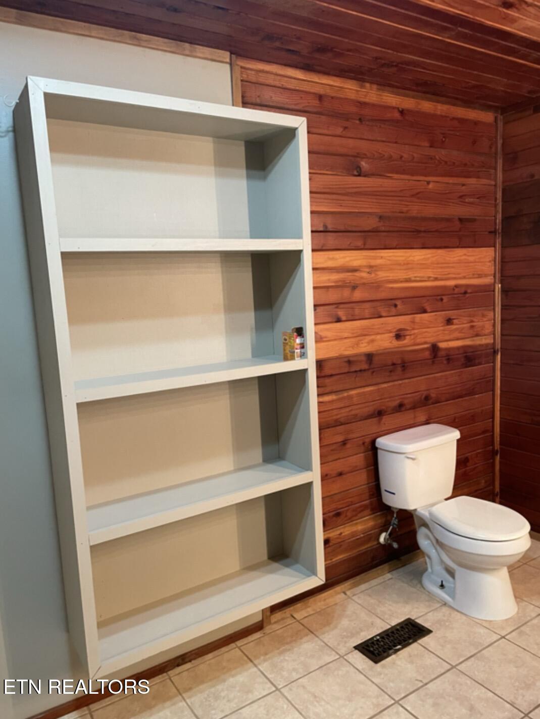 799 Haynes Road, Unit A B C Dandridge, TN 37725 - Photo 15 of 31 IMG_4331