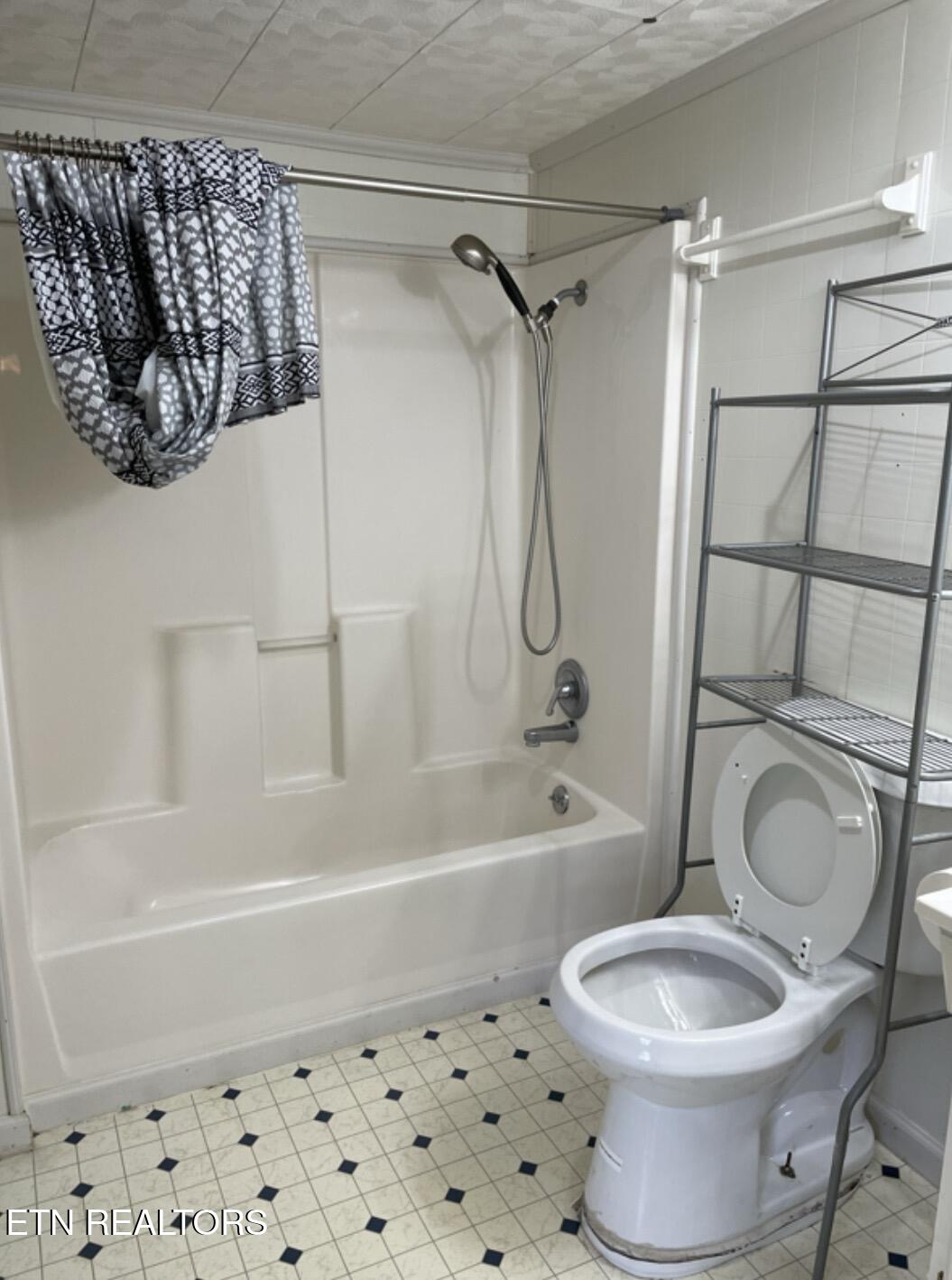 799 Haynes Road, Unit ABC Dandridge, TN 37725 - Photo 27 of 42 IMG_4317