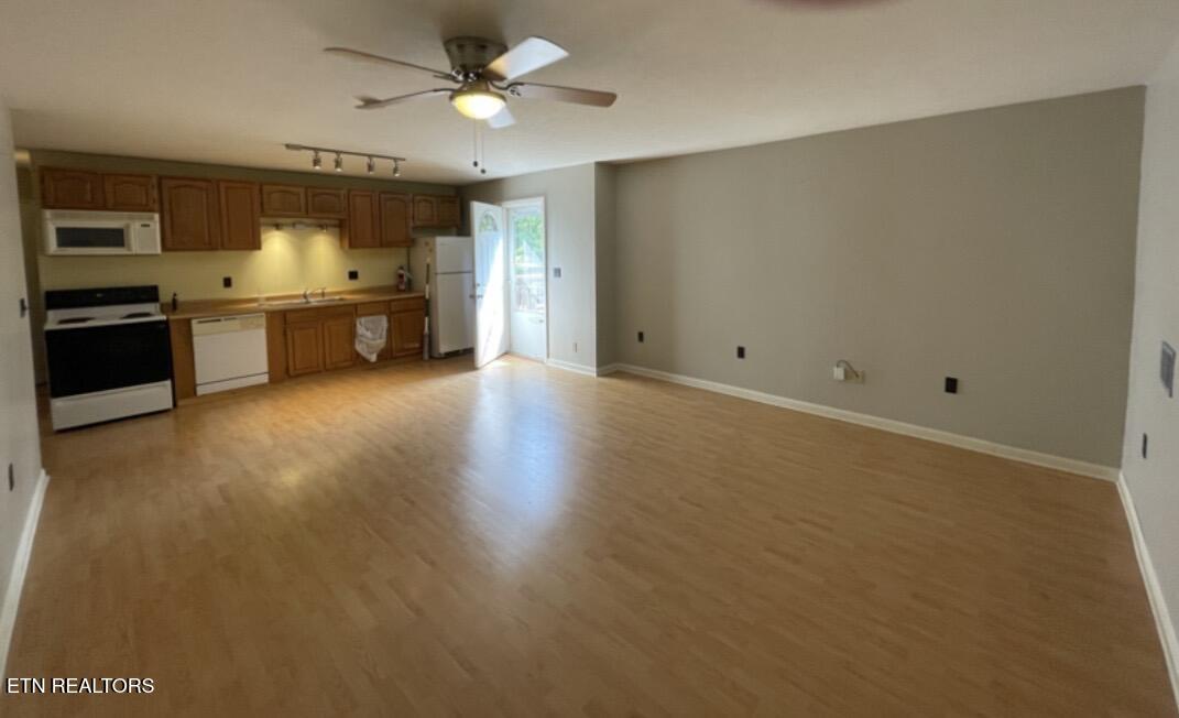 799 Haynes Road, Unit A B C Dandridge, TN 37725 - Photo 8 of 31 IMG_4338