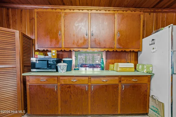 $950,000 | 314 Sunnyside Drive, Washington, NC 27889