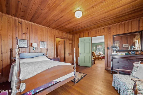 $950,000 | 314 Sunnyside Drive, Washington, NC 27889