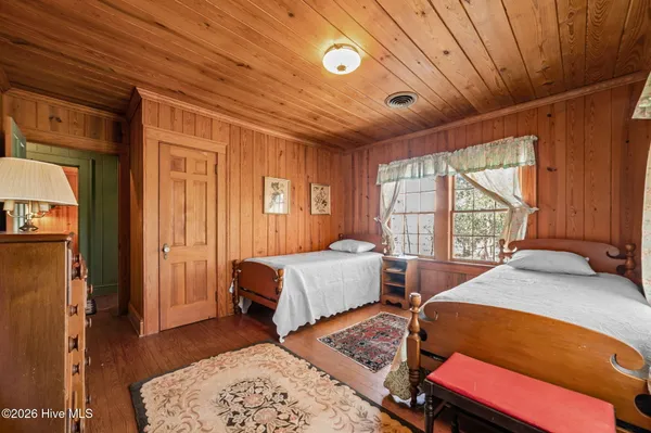 $899,900 | 314 Sunnyside Drive, Washington, NC 27889